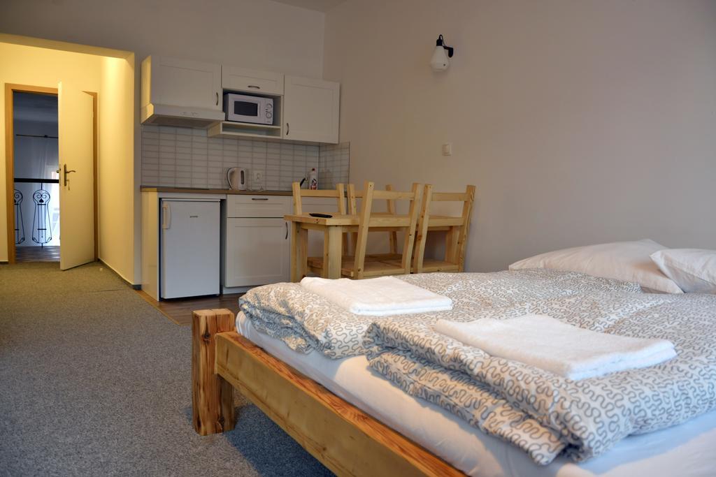 בילה Apartmany Na Fare מראה חיצוני תמונה